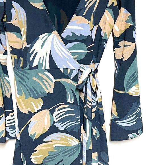 NWOT Revolve Amanda Uprichard Jillian Navy Leaf Print Long Sleeve Wrap Dress XS - Picture 7 of 8